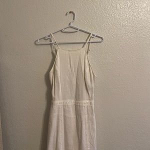Short white dress